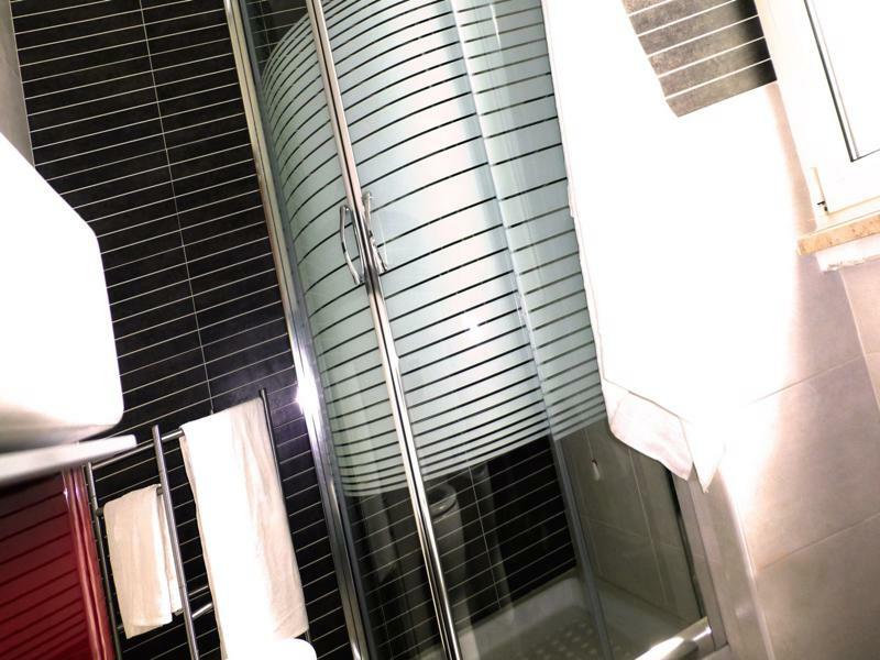 Miclad Colosseum Guest House Roma Ngoại thất bức ảnh